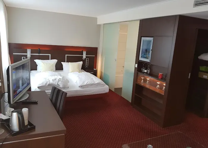 מלון Ringhotel Drees 4*